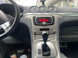 Silber Neu 2025 Ford S-MAX Van / Kleinbus | 3.200 €