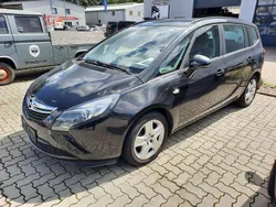 Schwarz Gebraucht 2012 Opel Zafira Tourer Edition Van / Kleinbus | 11.700 € (Etwas zu teuer)