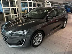Grau Gebraucht 2020 Ford Focus Vignale Limousine | 21.490 € (Fairer Preis)