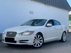 Weiß Gebraucht 2009 Jaguar XF Limousine | 6.900 €