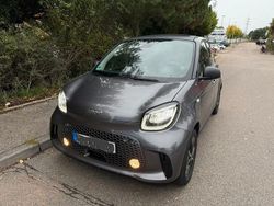 Grau Gebraucht 2021 Smart ForFour Electric Drive Kleinwagen | 9.999 € (Fairer Preis)