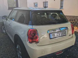 Weiß Gebraucht 2015 Mini ONE Kleinwagen | 9.400 € (Fairer Preis)