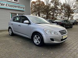 Grau Gebraucht 2009 Kia Ceed Basis Kleinwagen | 1.450 € (Fairer Preis)