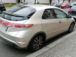 Grau Gebraucht 2007 Honda Civic Limousine | 2.999 € (Fairer Preis)