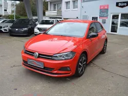 Rot Gebraucht 2018 VW Polo Beats Limousine | 9.250 € (Superpreis)