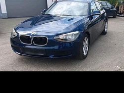 Blau Gebraucht 2012 BMW 116 Kleinwagen | 5.100 €