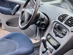 Silber Gebraucht 2003 Citroën Xsara Picasso Exclusive Van / Kleinbus | 1.300 € (Etwas zu teuer)