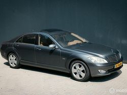 Grau Gebraucht 2006 Mercedes S600 Limousine | 27.500 €