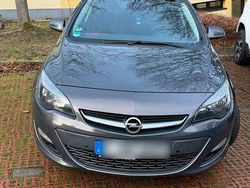 Grau Gebraucht 2015 Opel Astra Kombi | 4.500 € (Guter Preis)