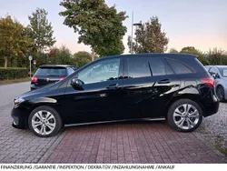 Schwarz Gebraucht 2018 Mercedes B200 Edition Van / Kleinbus | 15.999 € (Fairer Preis)