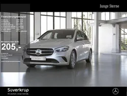 Silber Gebraucht 2021 Mercedes B200 Progressive Van / Kleinbus | 25.950 € (Guter Preis)