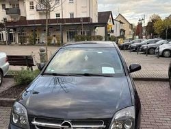 Schwarz Gebraucht 2003 Opel Vectra GTS Limousine | 1.900 € (Etwas zu teuer)