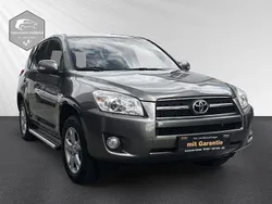 Gebraucht 2010 Toyota RAV4 SUV | 13.990 € (Etwas zu teuer)