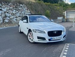 Weiß Gebraucht 2018 Jaguar XF Sportbrake Prestige Kombi | 17.500 €