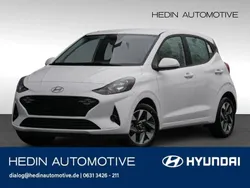 Weiß atlas white Gebraucht 2024 Hyundai i10 Trend Kleinwagen | 16.390 € (Fairer Preis)