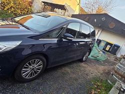 Blau Gebraucht 2018 Ford Galaxy Titanium Van / Kleinbus | 17.350 €