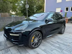Schwarz Gebraucht 2016 Porsche Cayenne Turbo SUV | 45.000 €