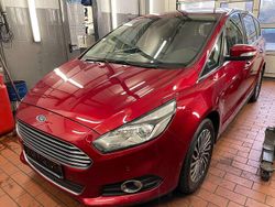 Rubyrotmetallic Gebraucht 2019 Ford S-MAX Titanium Van / Kleinbus | 18.250 € (Fairer Preis)