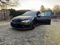 Schwarz Gebraucht 2016 VW Golf VII R Kombi | 22.000 € (Etwas zu teuer)