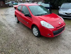 Rot Gebraucht 2009 Renault Clio III Expression Kleinwagen | 3.290 € (Fairer Preis)