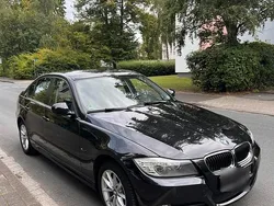 Schwarz Gebraucht 2010 BMW 320 Limousine | 4.900 € (Guter Preis)