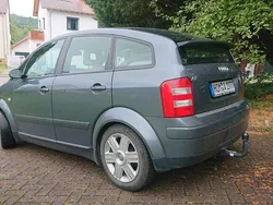Grau Gebraucht 2002 Audi A2 Kleinwagen | 2.900 € (Guter Preis)