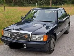 Blau Gebraucht 1991 Mercedes 190 Limousine | 9.999 €