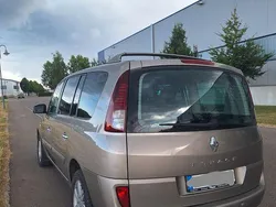 Beige Gebraucht 2011 Renault Grand Espace Van / Kleinbus | 7.450 € (Teuer)