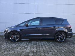 Grau Gebraucht 2022 Ford S-MAX ST-Line Van / Kleinbus | 31.500 € (Fairer Preis)