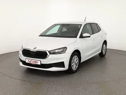 Moonweiß perleffect (metallic) Gebraucht 2023 Skoda Fabia Kleinwagen | 18.950 € (Etwas zu teuer)