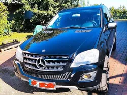 Schwarz Gebraucht 2008 Mercedes 320 SUV | 8.900 €