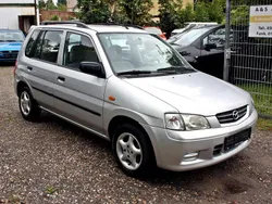 Silber Gebraucht 2001 Mazda Demio Comfort Van / Kleinbus | 999 € (Fairer Preis)