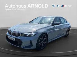 M brooklyn grau Gebraucht 2024 BMW 320 M Sport Limousine | 44.320 € (Fairer Preis)