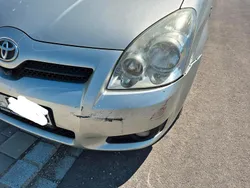 Grau Gebraucht 2008 Toyota Corolla Verso Van / Kleinbus | 1.800 € (Superpreis)