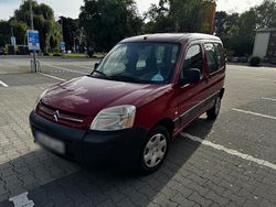 Rot Gebraucht 2009 Citroën Berlingo Van / Kleinbus | 2.300 € (Fairer Preis)