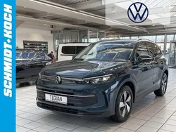Night blue Gebraucht 2025 VW Tiguan Life SUV | 43.980 € (Teuer)