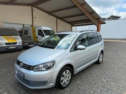 Silber Gebraucht 2010 VW Touran Van / Kleinbus | 4.199 € (Fairer Preis)