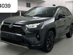Schwarz Gebraucht 2025 Toyota RAV4 Hybrid Style SUV | 38.980 € (Superpreis)