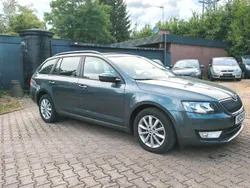 Grau Gebraucht 2016 Skoda Octavia Style Limousine | 8.790 € (Guter Preis)