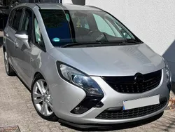 Silber Gebraucht 2013 Opel Zafira Tourer Van / Kleinbus | 3.500 € (Guter Preis)