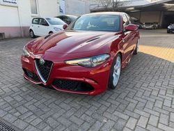 Rot Gebraucht 2017 Alfa Romeo Giulia Quadrifoglio Limousine | 62.900 €