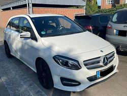 Weiß Gebraucht 2016 Mercedes B180 Van / Kleinbus | 13.500 € (Fairer Preis)