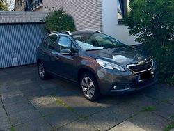 Grau Gebraucht 2016 Peugeot 2008 Active SUV | 6.799 € (Guter Preis)