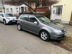 Grau Gebraucht 2006 VW Golf V Limousine | 3.500 € (Etwas zu teuer)