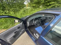 Blau Gebraucht 2001 Renault Mégane Limousine | 1.700 € (Etwas zu teuer)