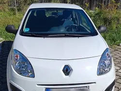 Weiß Gebraucht 2009 Renault Twingo Authentique Kleinwagen | 2.750 € (Fairer Preis)