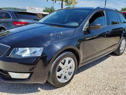 Schwarz Gebraucht 2014 Skoda Octavia Ambition Kombi | 8.000 € (Guter Preis)