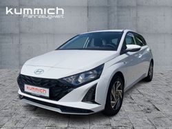 Atlas white (weiß) Gebraucht 2024 Hyundai i20 Trend Limousine | 20.490 € (Teuer)