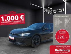 Grenadillschwarz metallic Gebraucht 2024 VW Passat Style Limousine | 41.390 € (Superpreis)