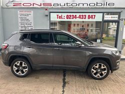 Grau Gebraucht 2018 Jeep Compass Limited SUV | 16.600 € (Fairer Preis)